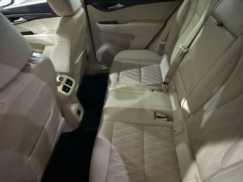 Used 2021 Buick Envision Avenir image 31