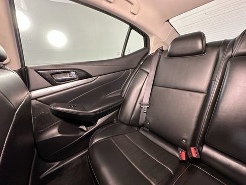 Used 2023 Nissan Maxima SV w/ Floor Mat Group FWD image 12