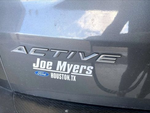 Used 2023 Ford Escape Active FWD image 9
