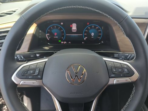 New 2026 Volkswagen Atlas SE image 9