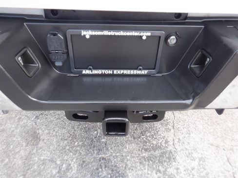 Used 2019 Ford F350 XLT image 5