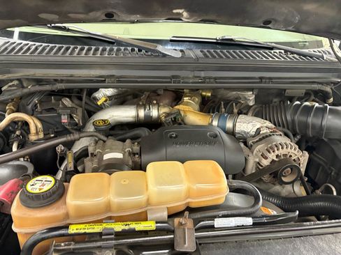 Used 2001 Ford F350 Lariat AWD/4WD image 18
