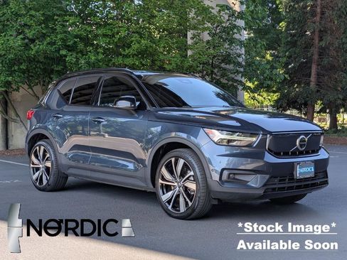Used 2022 Volvo XC40 P8 Recharge Ultimate image 1