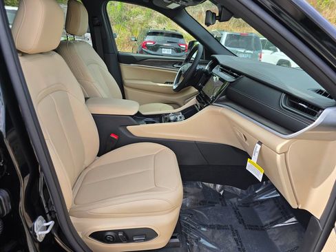 New 2026 Jeep Grand Cherokee L Limited AWD/4WD image 27