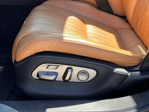 Used 2021 Lexus LS 500 w/ Luxury Package image 26