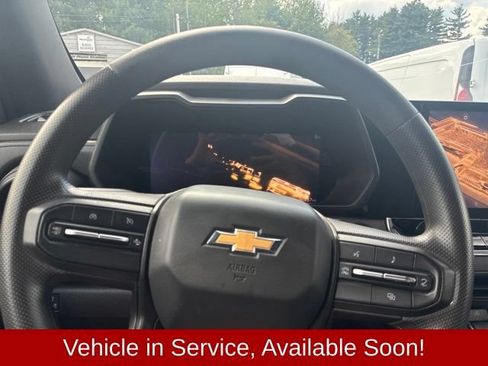 Used 2024 Chevrolet Colorado W/T w/ Safety Package RWD image 12