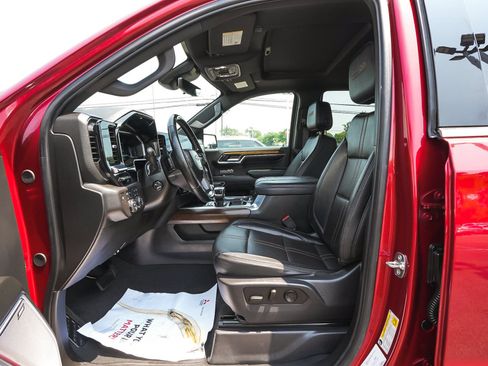 Used 2024 Chevrolet Silverado 1500 High Country w/ Technology Package AWD/4WD image 18