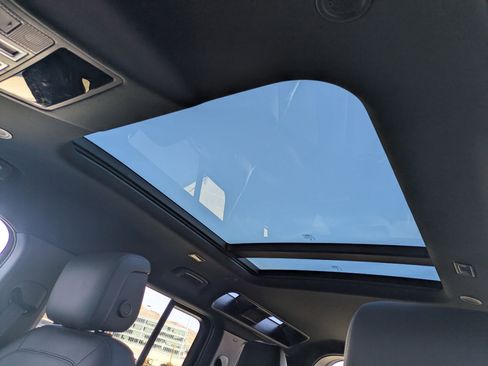 Certified 2025 Land Rover Defender 110 S image 23