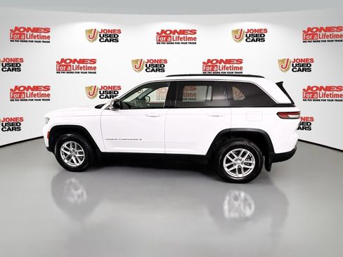 Used 2025 Jeep Grand Cherokee Laredo X AWD/4WD image 14