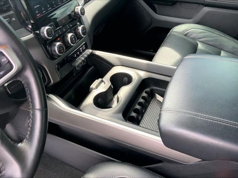 Used 2022 RAM 1500 Big Horn w/ Night Edition RWD image 17