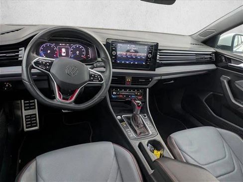 Used 2025 Volkswagen Jetta GLI Autobahn image 14
