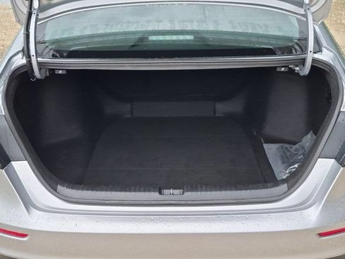 Used 2025 Honda Accord SE image 28