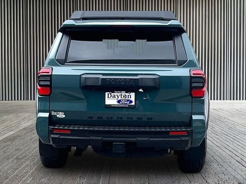 Used 2025 Toyota 4Runner TRD Off-Road Premium image 4