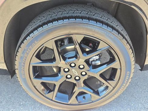 Used 2026 Chevrolet Traverse RS w/ LPO, Floor Liner Package FWD image 11