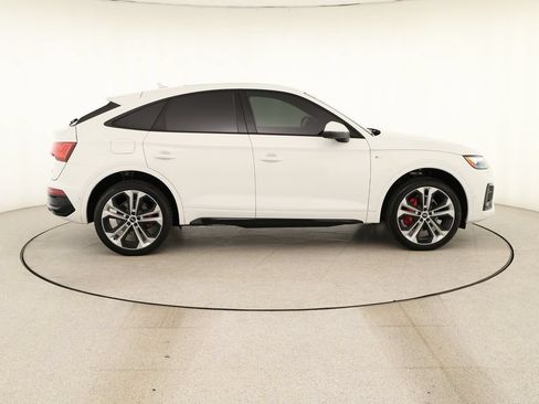 Certified 2024 Audi Q5 2.0T Prestige AWD/4WD image 8