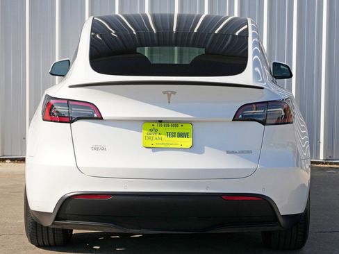 Used 2022 Tesla Model Y Performance image 50