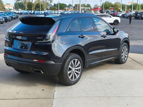 Used 2023 Cadillac XT4 Sport w/ Sun And Sound Package AWD/4WD image 5