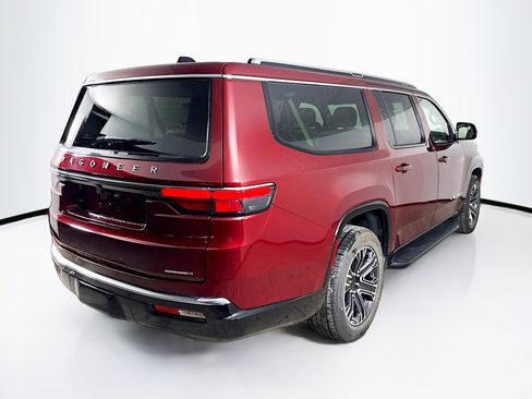 Used 2024 Jeep Wagoneer L Series II w/ Flexible Seating Group image 33