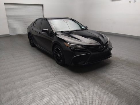 Used 2022 Toyota Camry SE w/ Convenience Package FWD image 13