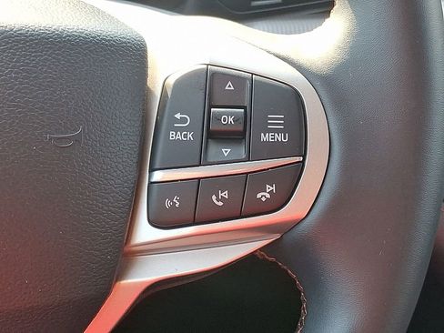 Used 2025 Ford Explorer Active image 21