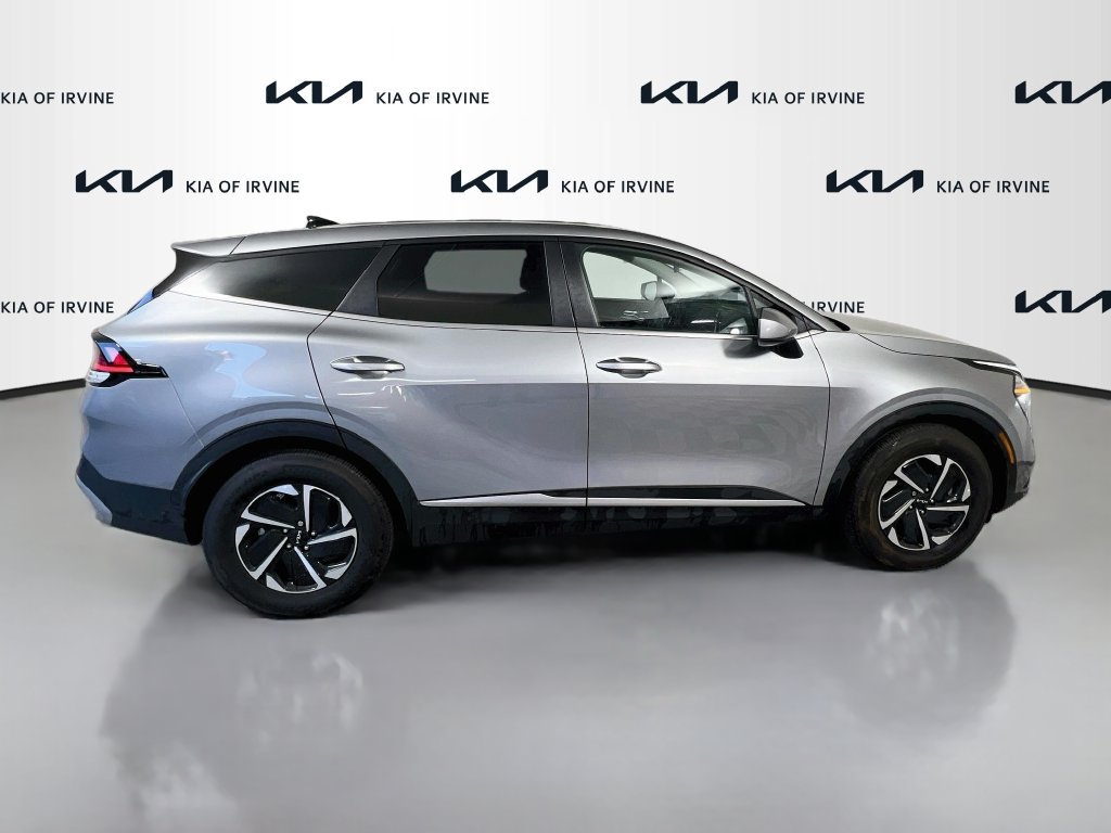 Certified 2025 Kia Sportage LX FWD image 9
