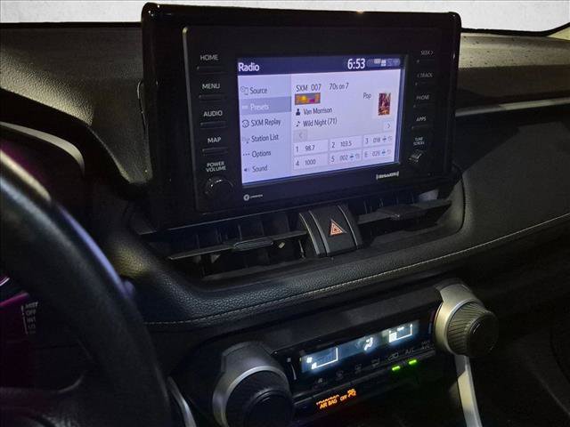 Used 2021 Toyota RAV4 LE FWD image 11