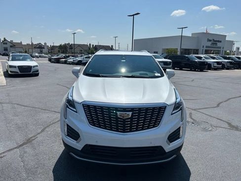 Certified 2023 Cadillac XT5 Premium Luxury w/ Technology Package AWD/4WD image 3