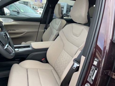 New 2025 Volvo EX90 Ultra AWD/4WD image 12