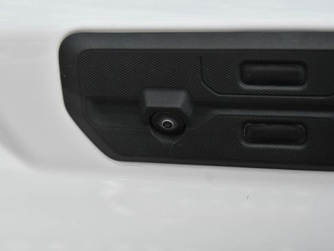 Used 2024 GMC Sierra 1500 SLT image 40