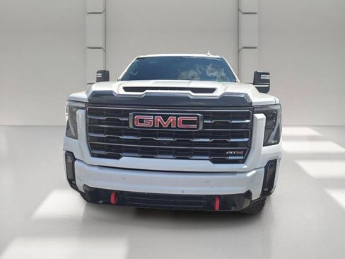 Used 2024 GMC Sierra 2500 AT4 w/ AT4 Premium Plus Package AWD/4WD image 2