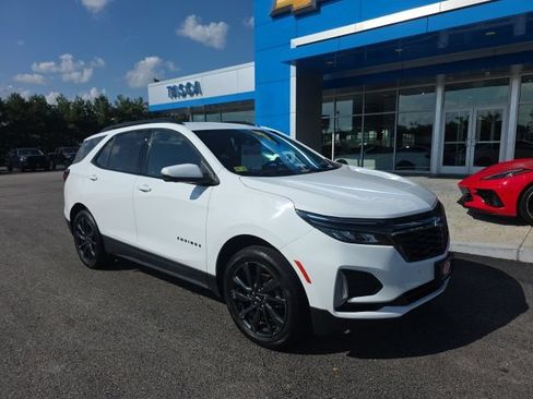 Used 2024 Chevrolet Equinox RS AWD/4WD image 1