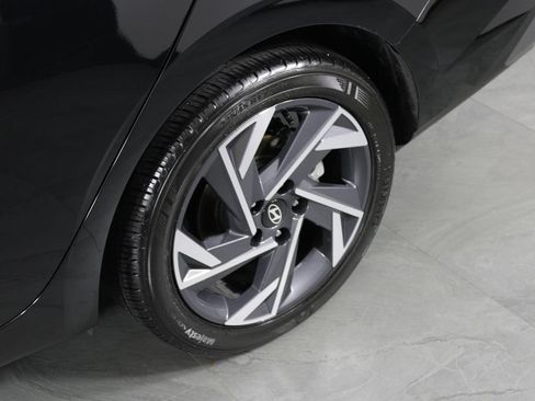 Certified 2025 Hyundai Elantra Sport w/ Cargo Package FWD image 13