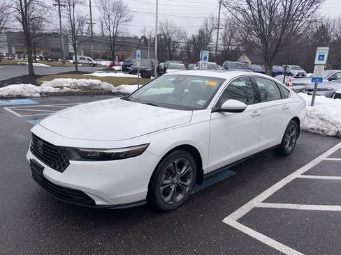 Certified 2023 Honda Accord EX image 3