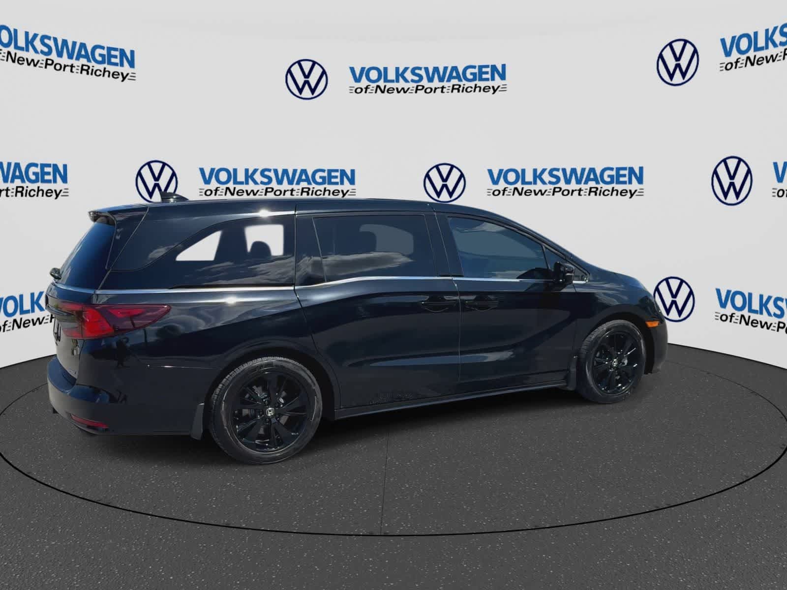 Used 2023 Honda Odyssey Sport image 8