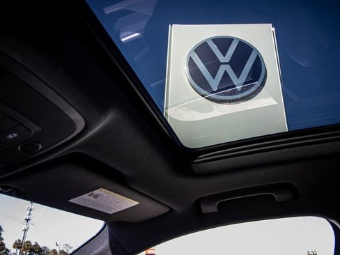 Used 2023 Audi Q3 2.0T Premium Plus w/ Premium Plus Package image 40