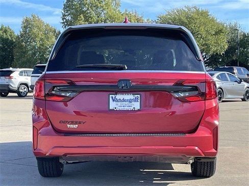New 2026 Honda Odyssey EX-L image 5