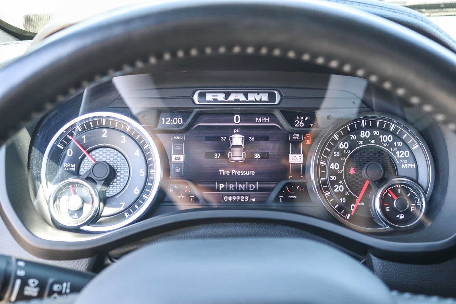 Used 2024 RAM 1500 Laramie AWD/4WD image 23