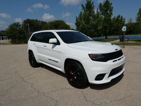 Used 2018 Jeep Grand Cherokee SRT w/ Trailer Tow Group IV AWD/4WD image 3