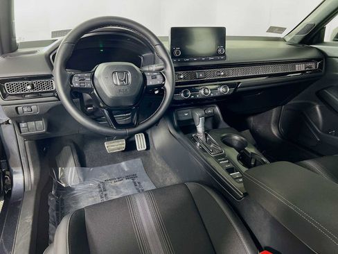 Used 2025 Honda Civic Sport image 9