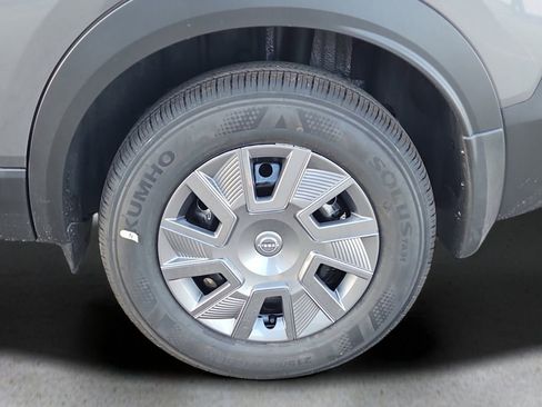 New 2026 Nissan Kicks S image 4