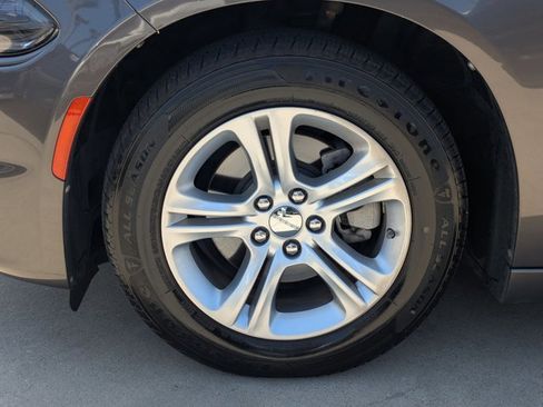 Used 2022 Dodge Charger SXT RWD image 23