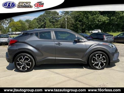 Used 2018 Toyota C-HR XLE FWD image 8