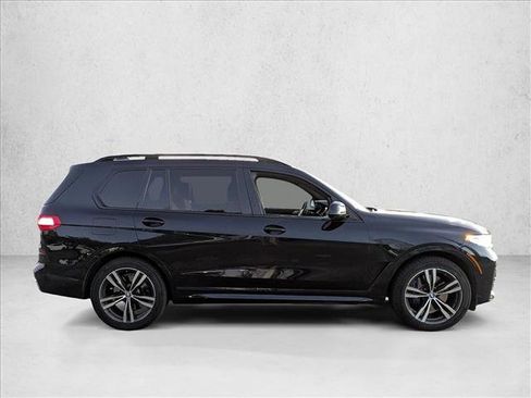 Used 2020 BMW X7 xDrive40i w/ M Sport Package image 4