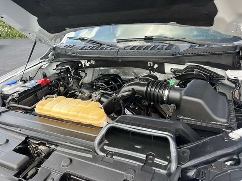 Used 2016 Ford F150 XL w/ Equipment Group 101A Mid AWD/4WD image 11