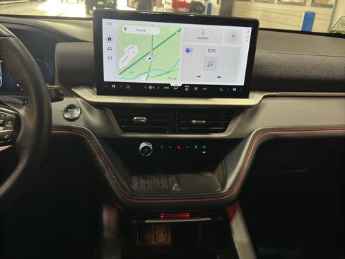 Used 2025 Ford Explorer ST image 33