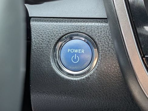 Used 2022 Toyota Camry XSE w/ Cold Weather Package FWD image 18