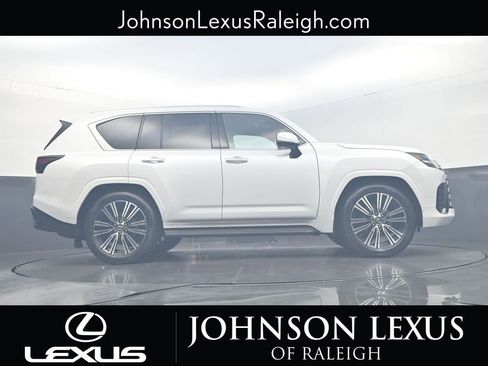New 2026 Lexus LX 700h Luxury image 21