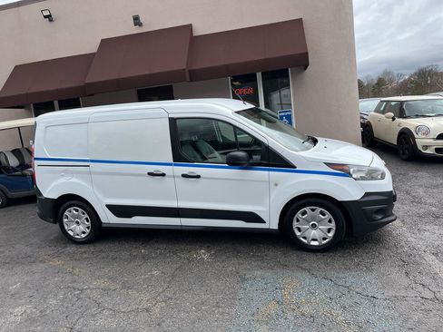 Used 2016 Ford Transit Connect XL image 3