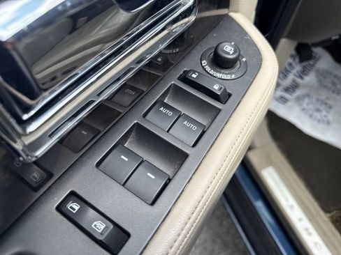 Used 2015 Lincoln Navigator 4WD image 44