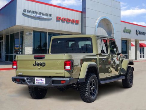 New 2026 Jeep Gladiator Sport AWD/4WD image 5